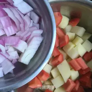 Make Onion beef curry step 4