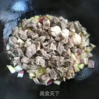 Make Onion beef curry step 6