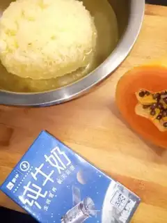 Make Silver ear milk for papayas step 0