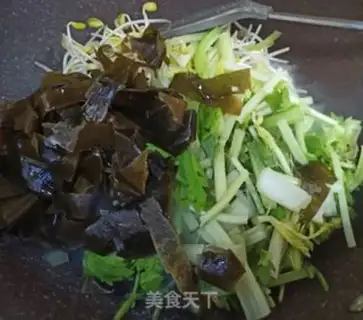 Make Seaweed sprouts of celery step 4