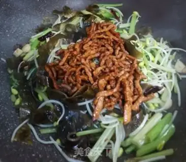 Make Seaweed sprouts of celery step 6