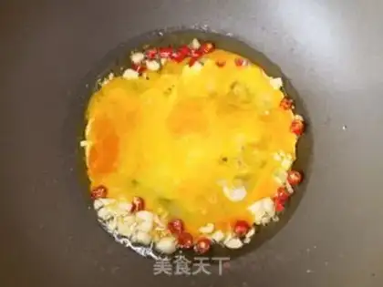 Make Carrot and egg fried rice step 3