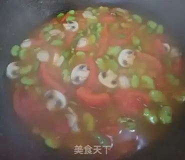 Make Tomato-peased mushroom soup step 3