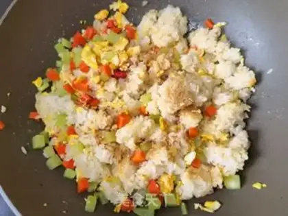 Make Carrot and egg fried rice step 9