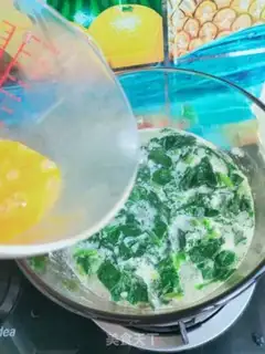 Make Pineapple egg soup step 8