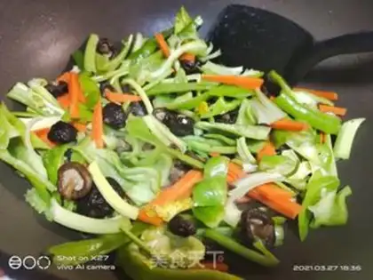 Make Pelican celery fried chicken step 5