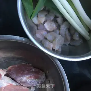 Make Shrimp buns step 0
