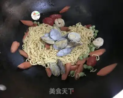 Make Red seafood salad noodles step 12