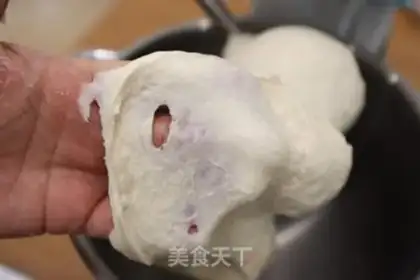 Make Light cream toast step 1
