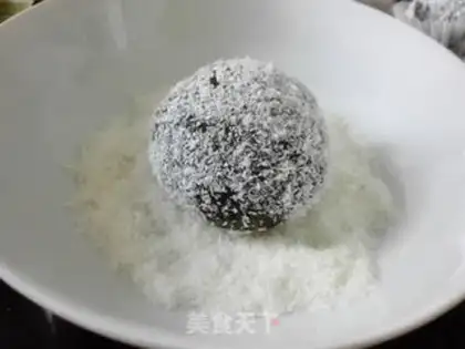 Make Coconut peanuts step 6