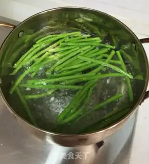 Make Garlic peas step 3