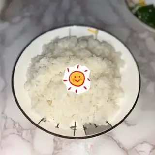 Make Pineapple rice step 1