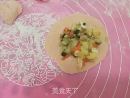 Make cucumber egg pan sticker step 5
