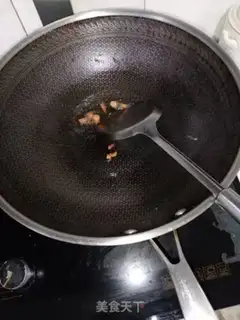 Make Spicy potatoes step 1