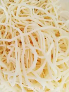 Make Five bouquets of bean noodles step 5