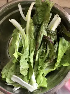 Make Garlic cabbage step 0