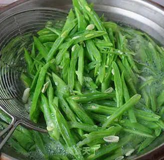 Make Fried lentils step 2