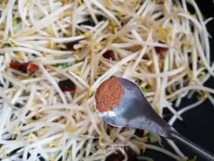 Make Blackwood, green bean sprouts step 7