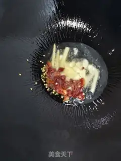 Make Soybeans with fried meat step 0