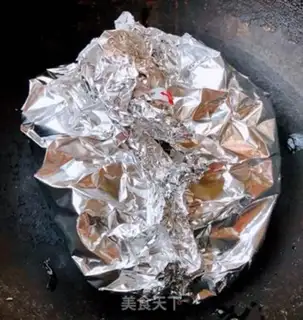 Make Tin Paper Fan Gold Pistol step 7