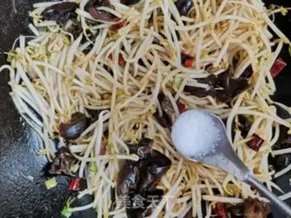 Make Blackwood, green bean sprouts step 11