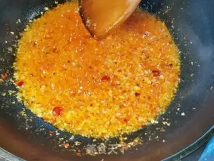 Make A garlic fan step 3