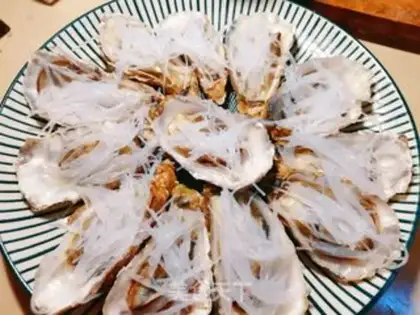 Make A garlic fan step 5