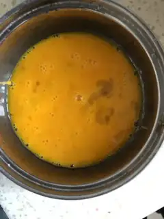 Make Fried eggs step 1