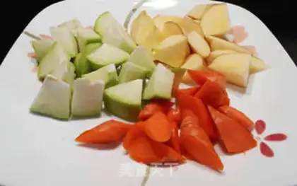 Make Pork bone apple soup step 1