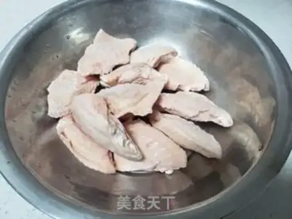 Make Red chicken wings step 1