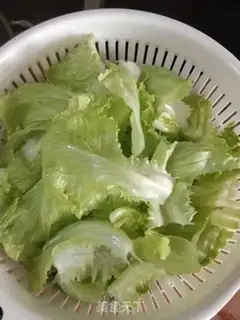 Make The lettuce is cold step 1