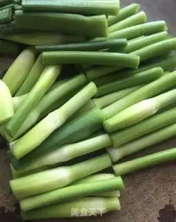 Make Garlic fried silk step 1