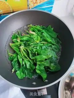 Make Fries and spinach step 1