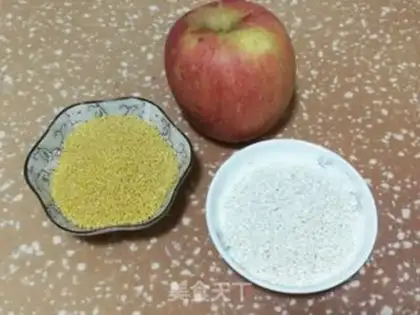 Make Apple rice porridge step 0