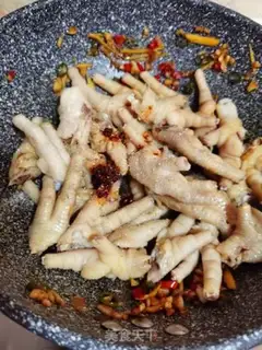 Make Hot chicken claws step 10