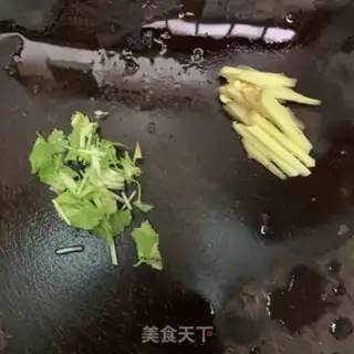 Make Ginger tofu fish soup step 0