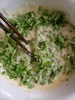Make A broccoli eggcake step 4