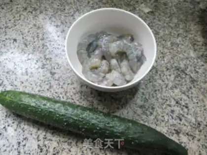 Make Shrimp fried cucumber step 0