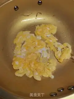 Make Egg fried rice step 1