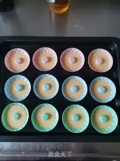 Make A powdered donut step 8