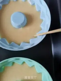 Make A powdered donut step 9