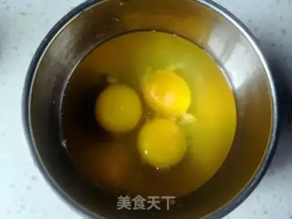 Make Scrambled eggs step 2
