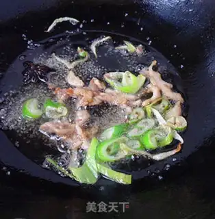 Make Tomato halogen noodles step 2