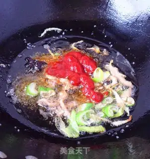 Make Tomato halogen noodles step 3