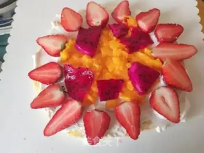 Make Strawberry naked cake step 8