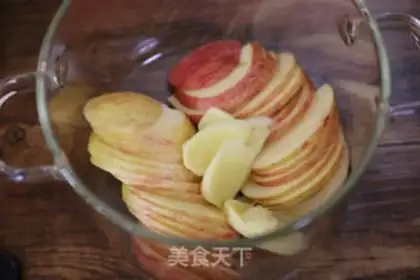 Make Scratch-defaming and gascing apples. Soup step 5