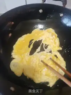 Make Scrambled eggs step 3