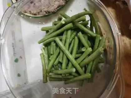 Make Pork with bean horns step 2