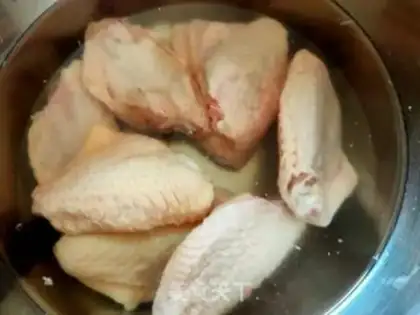 Make Precious chicken wings step 0