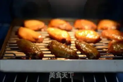 Make The honey is on the wings step 10